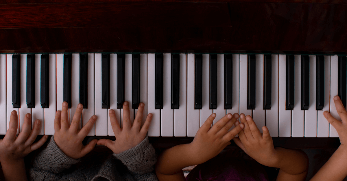 Benefits of Playing Piano for Kids - Explore Piano Classes! - PiggyRide